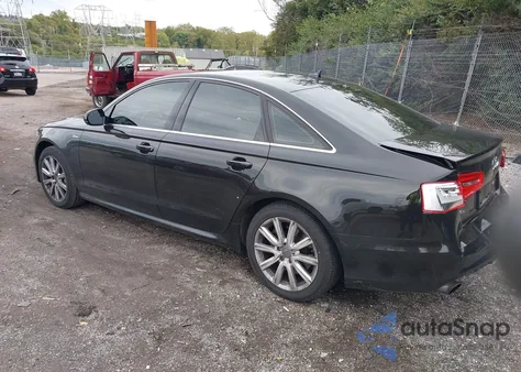 2013 Audi A6 3.0T Premium z USA, uszkodzony, nr VIN WAUJGAFC1DN038656